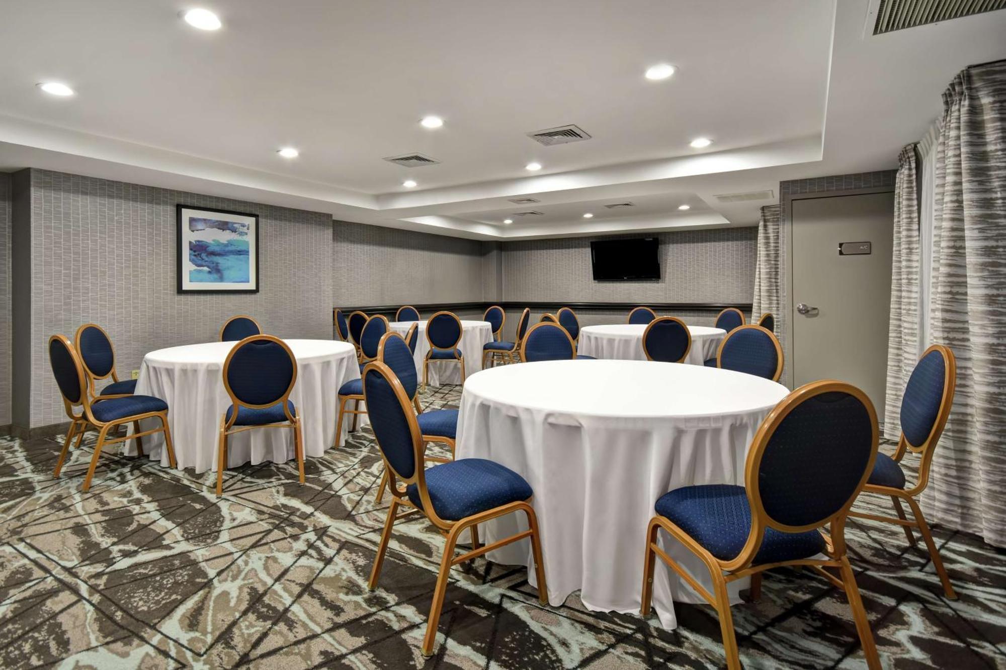 Homewood By Hilton Edgewater-nyc Area Hotel 3*