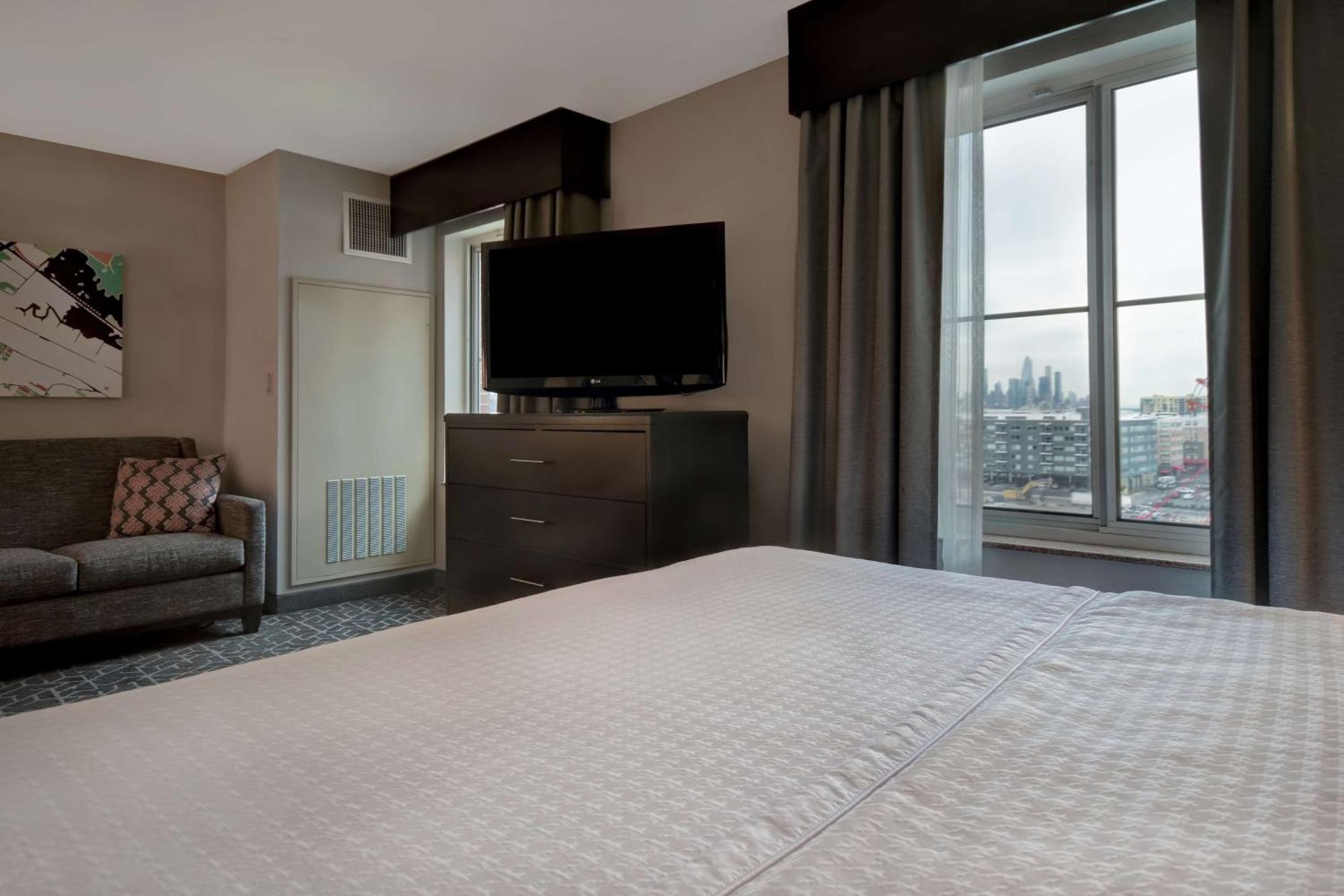 Homewood By Hilton Edgewater-nyc Area Hotel