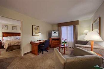 Homewood By Hilton Edgewater-nyc Area Hotel